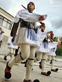 гвардейцы греции.