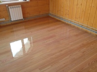 Ламинат палубная доска. Деревянный пол в машине. Пол из досок поперек. Пол из шпунтованной доски. Циклевка доски пола.