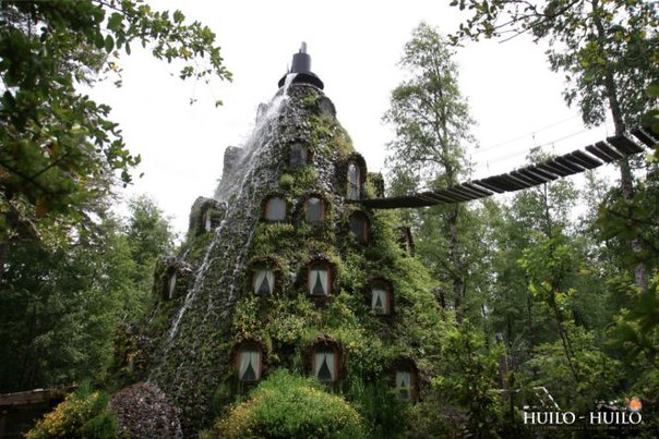 Отель «Magic Mountain Lodge» - волшебная гора-вулкан Загадочный лес, необычайно красивые озера и уникальная девственная, дикая природа, где живут своей жизнью обитатели леса, разве это не