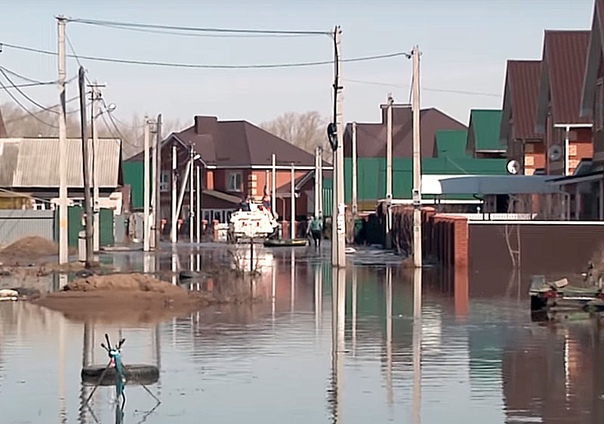 Корсаково в наводнение 2013. Наводнение в башкирии сегодня новости. Паводок в уфе на сегодня на белой. Паводок 2022 уфа. Весенний паводок.