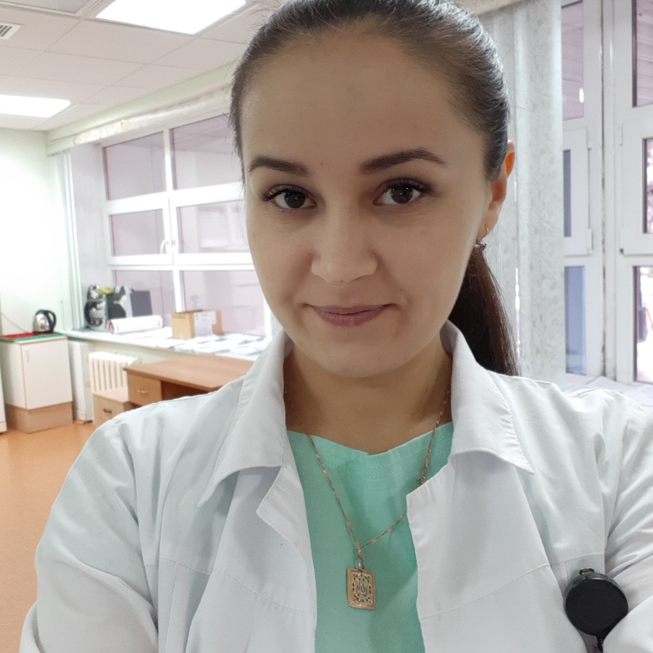 Медсестра Оказывает Неотложную Помощь