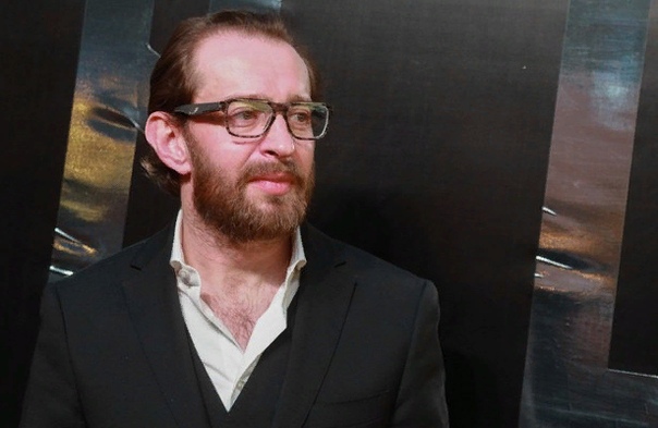 Белый хабенский. Белый хабенский. Белая гвардия 2012. Хабенский 2023 фото. Хабенский в спектакле белая гвардия.